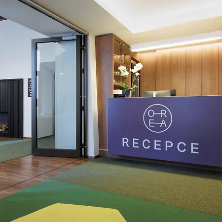 Orea Arigone Όλομουτς