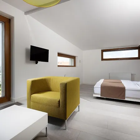 Orea Arigone Όλομουτς